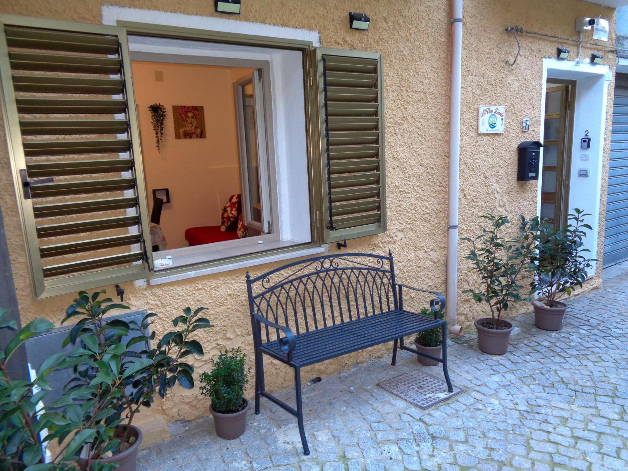 'Al Vico Dante' Apartment Loceri Exterior photo